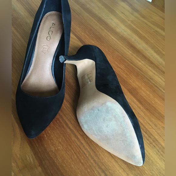 ALDO black suede heels - size 8 - Picture 5 of 9